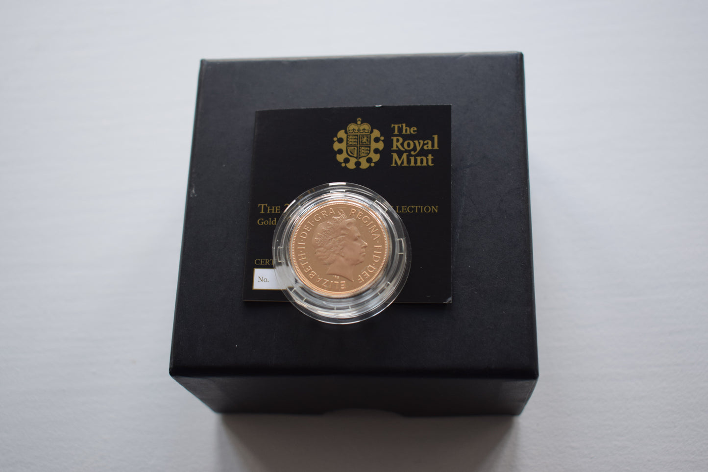 2014 Royal Mint QE II George and the Dragon Gold Proof Sovereign
