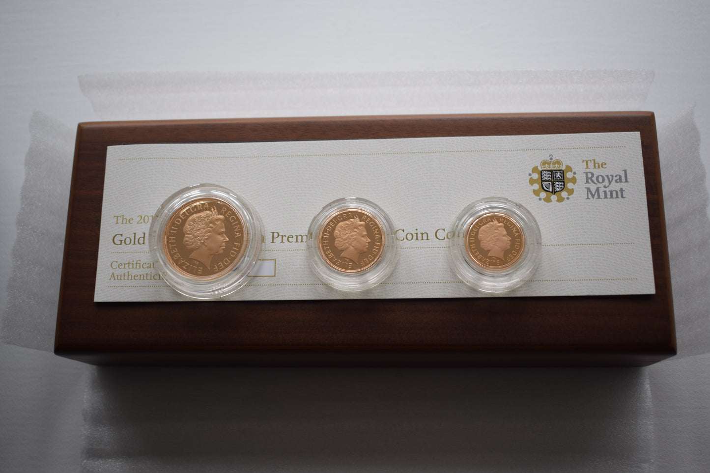 2012 Royal Mint Diamond Jubilee Premium Gold Proof 3 Coin Sovereign Set