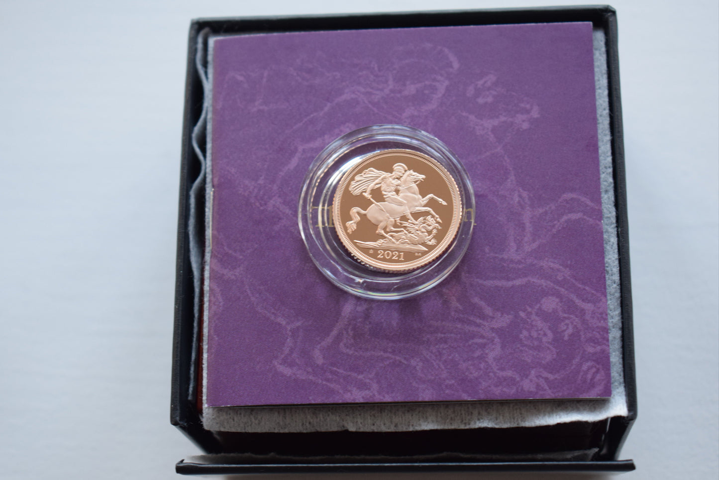2021 RM QE II George and the Dragon Gold Proof Sovereign