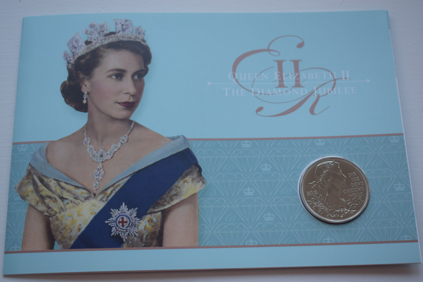 2012 Royal Mint QE II Diamond Jubilee £5 Coin and Stamp Set