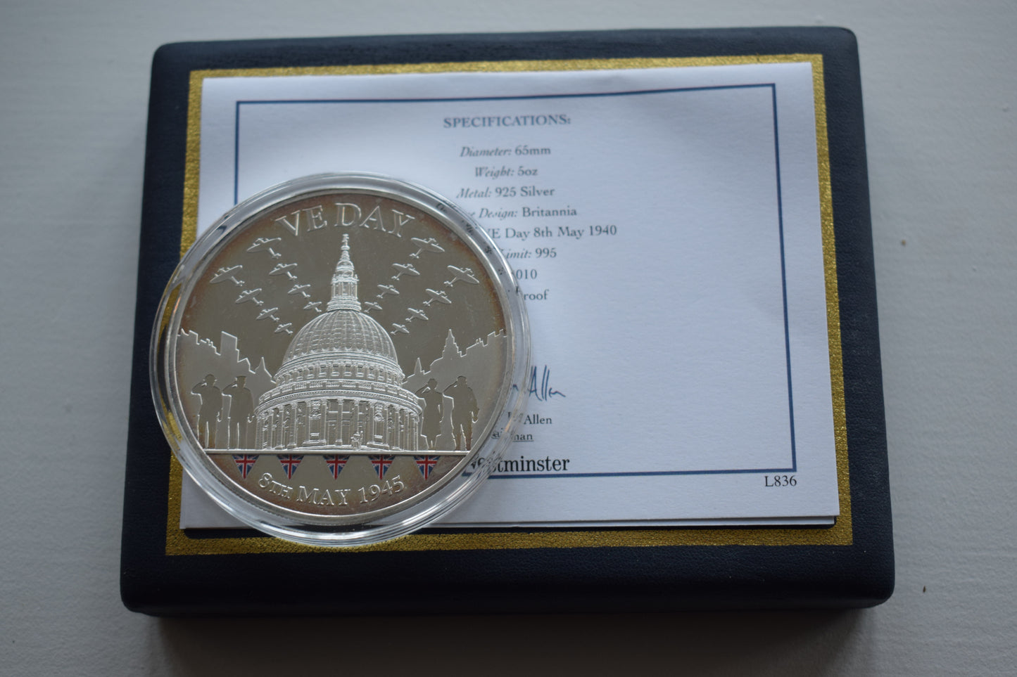 2010 Royal Mint Britannia 65th Anniversary of VE day Silver Proof 5 Oz Coin