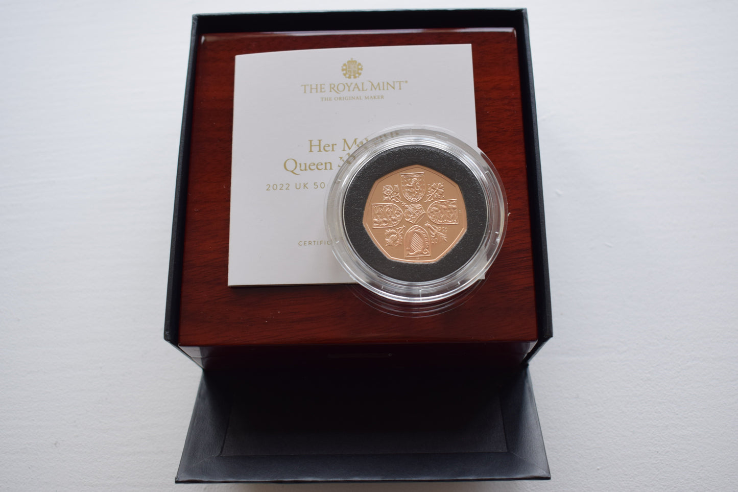 2022 Royal Mint QE II Memorial Gold Proof 50p Coin AGW 14.21g Box COA