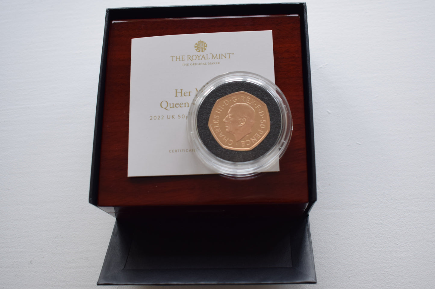 2022 Royal Mint QE II Memorial Gold Proof 50p Coin AGW 14.21g Box COA