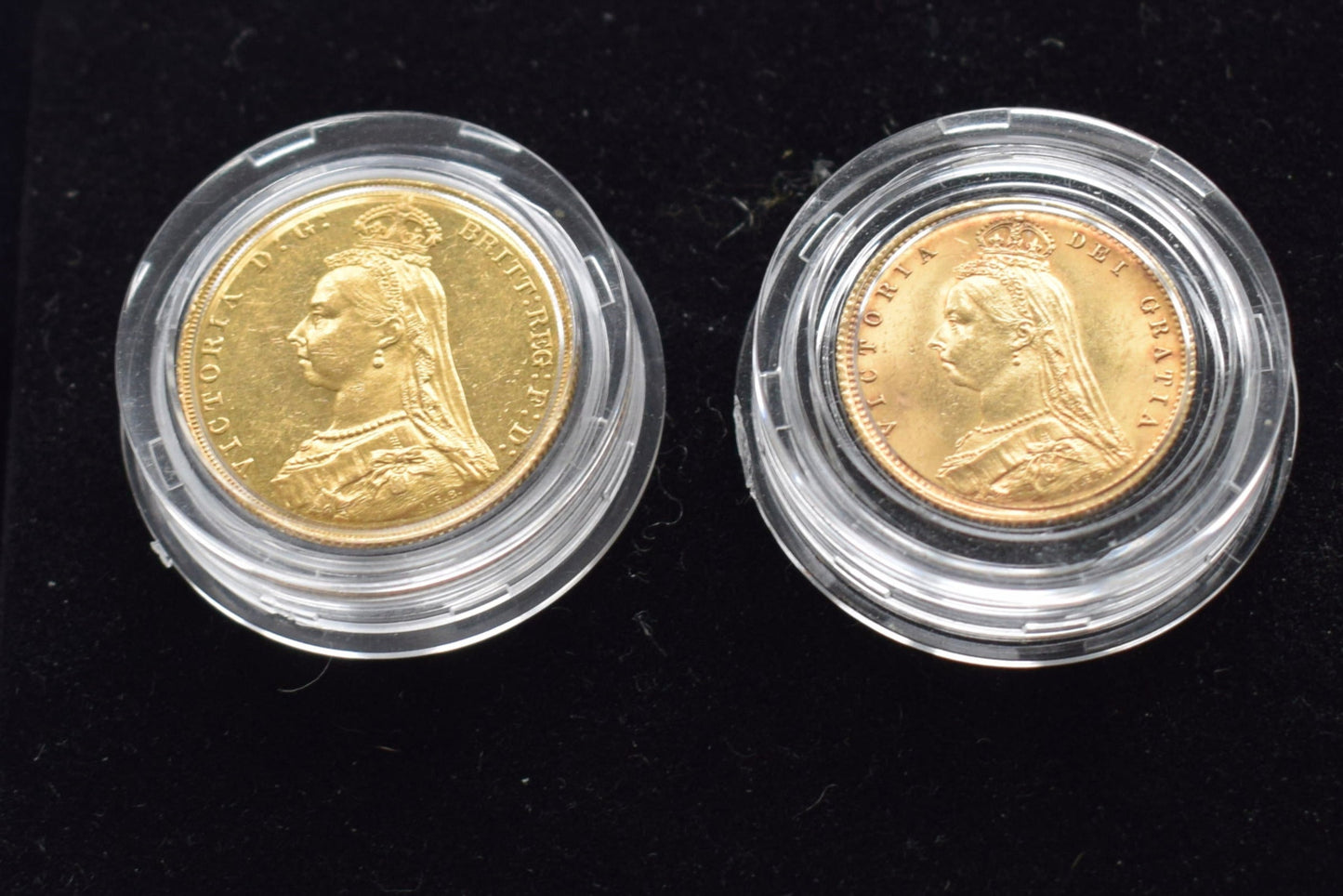 1887 Victoria Sovereign 7.99 g & Shield Half Sovereign 3.99 g Combo