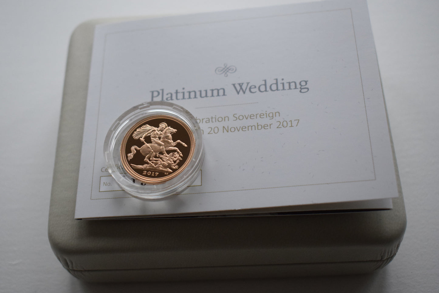 2017 RM QE II Platinum Wedding Anniversary 7.32 Proof Gold Sovereign Box COA